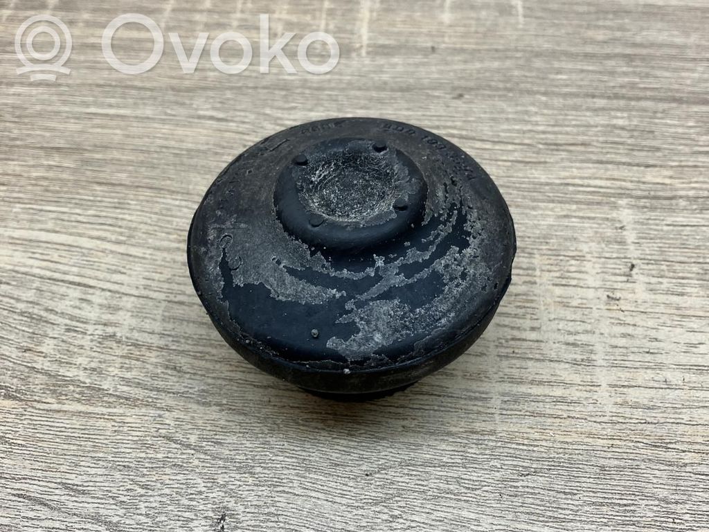Audi A6 S6 C5 4B Engine mounting bracket 