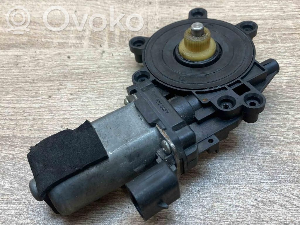 Alfa Romeo 166 Silniczek podnoszenia szyby drzwi tylnych 