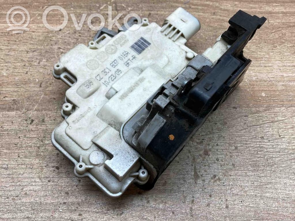 Volkswagen PASSAT B6 Încuietoare ușă spate 