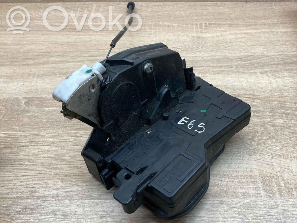 Front door lock   7012142