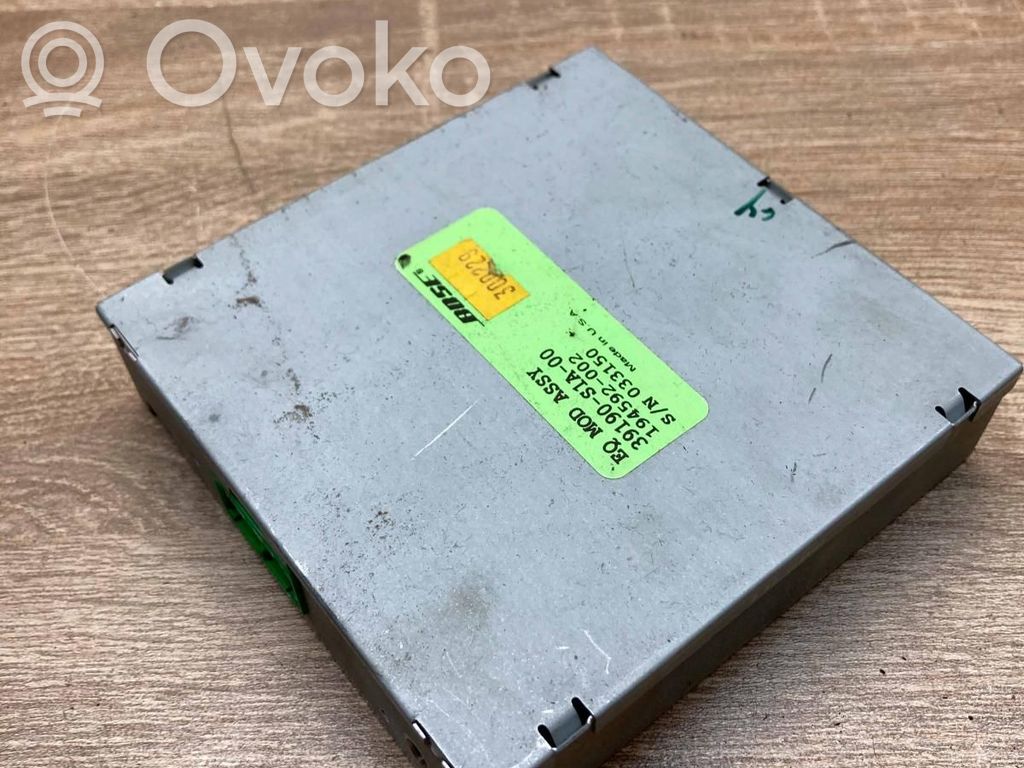 Honda Accord Sound amplifier 