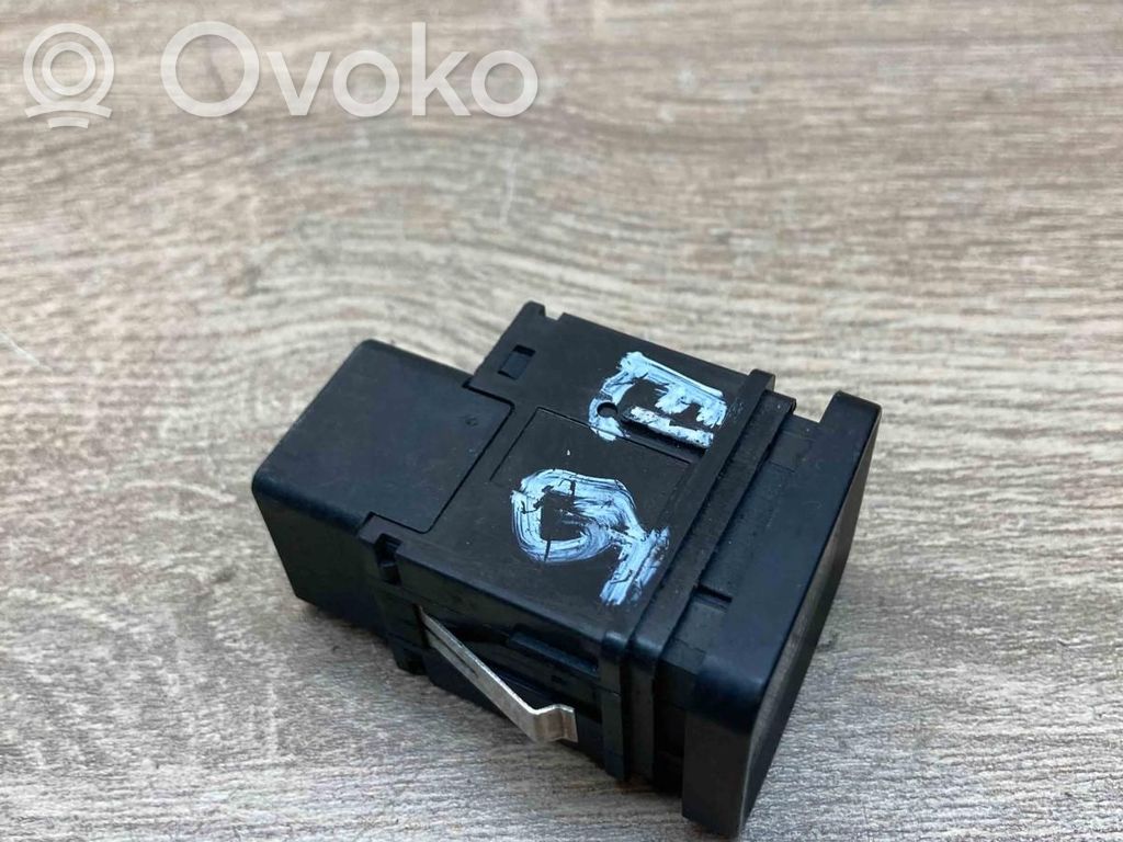 Volkswagen PASSAT B6 Interruptor del freno de mano/estacionamiento 
