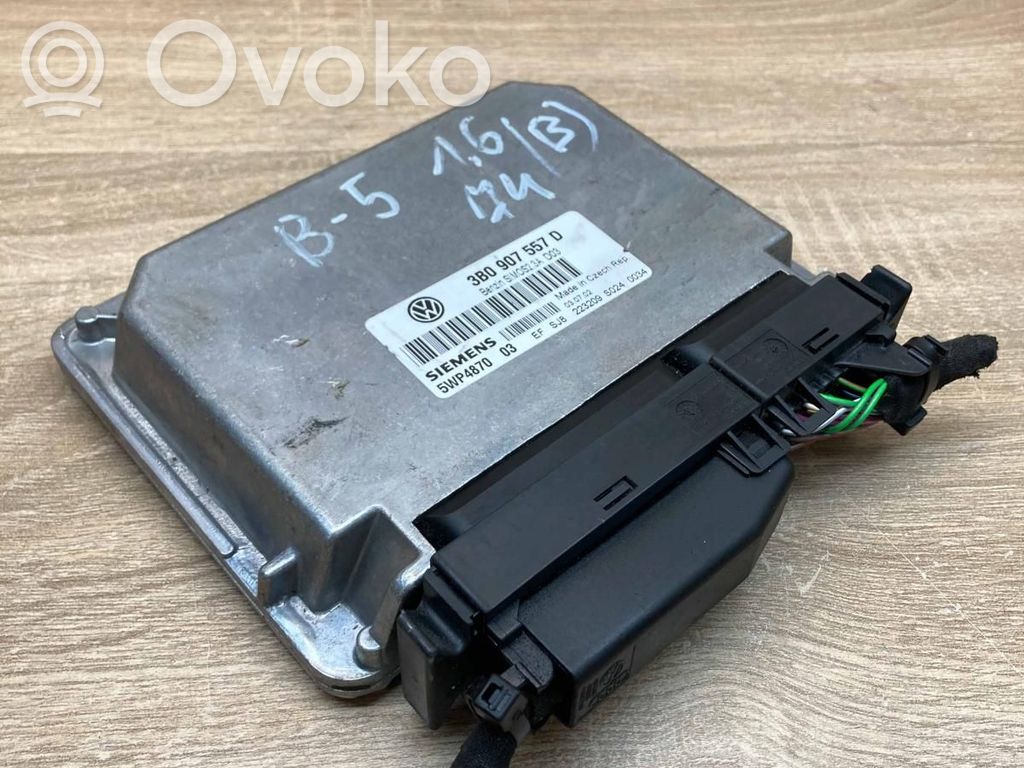 Volkswagen PASSAT B5 Unitate control motor/modul ECU 