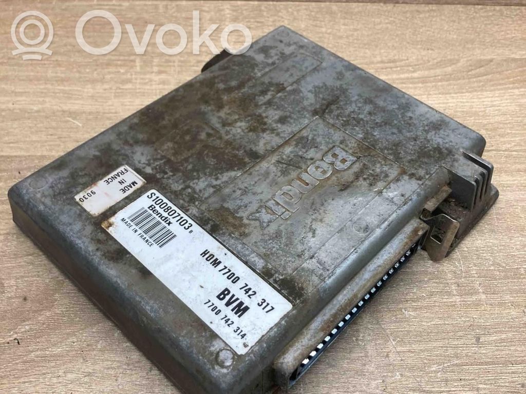 Renault Espace II Unidad de control/módulo ECU del motor 