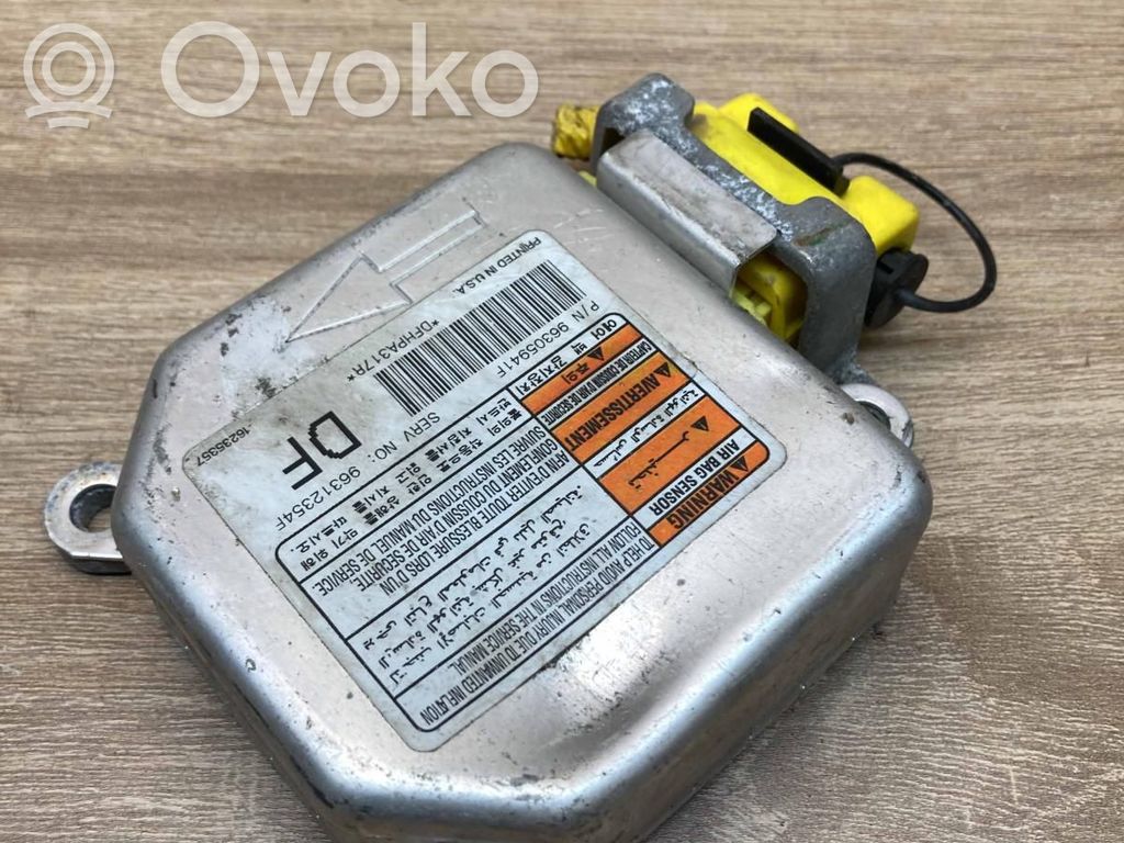 Daewoo Nubira Airbag control unit/module 