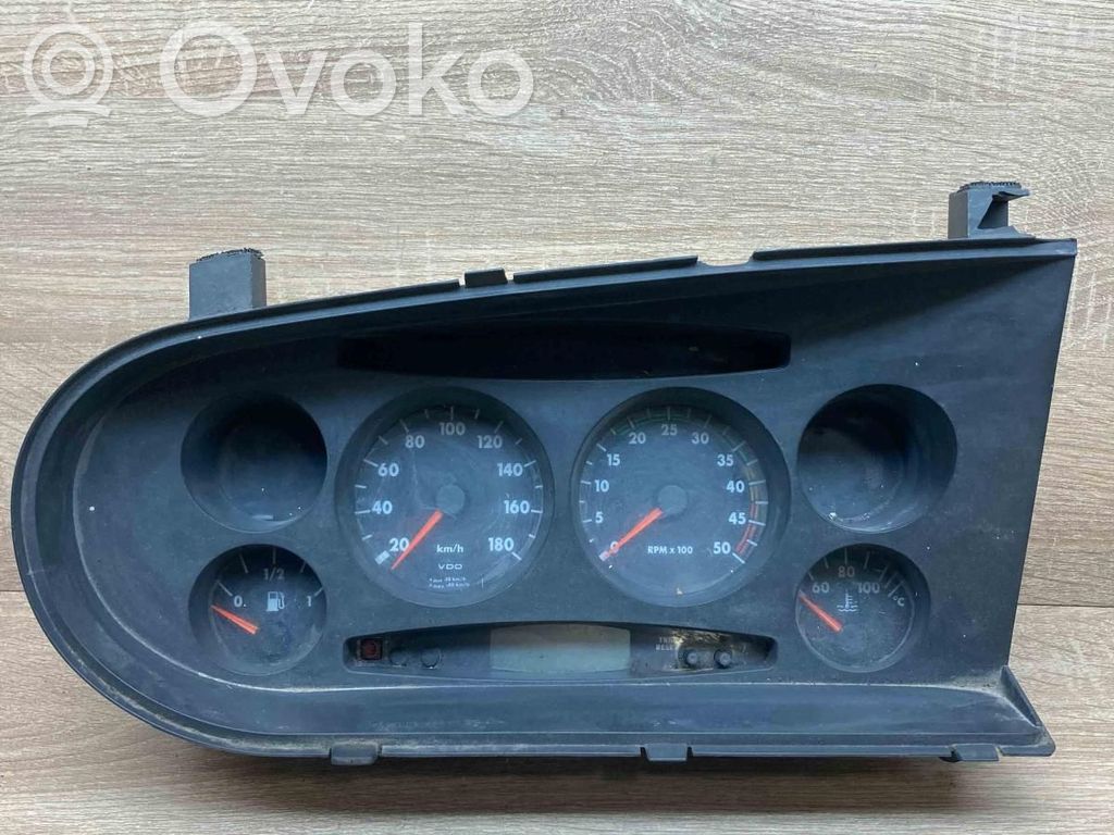 Iveco Daily 30.8 - 9 Nopeusmittari (mittaristo) 