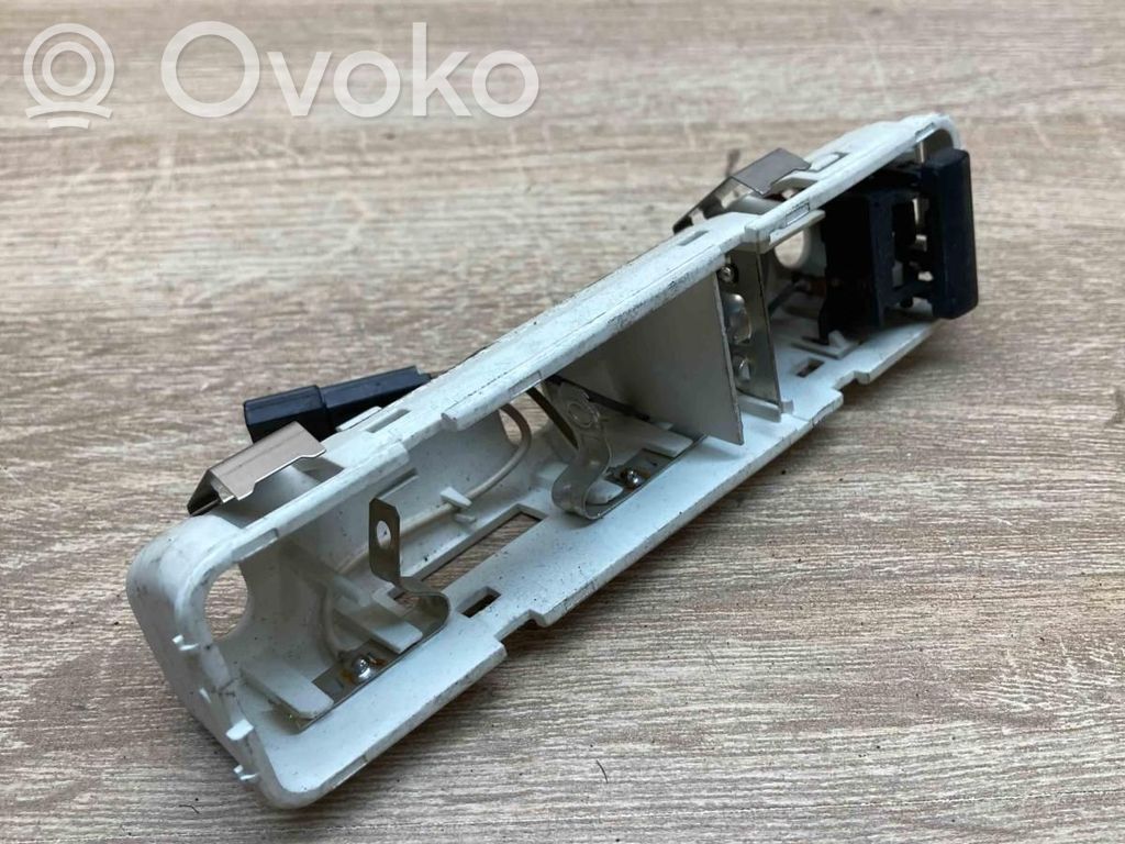 BMW 5 E39 Galinių vietų apšvietimo žibintas 