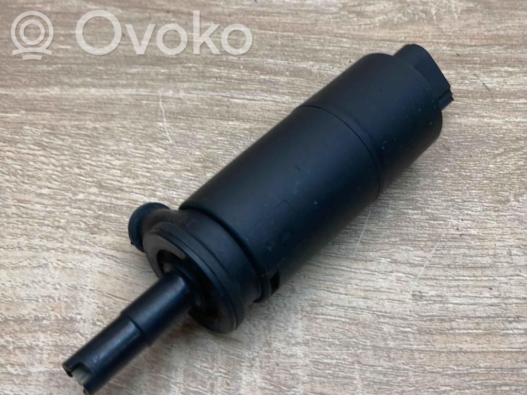 BMW 5 E39 Pompa lavavetri parabrezza/vetro frontale 