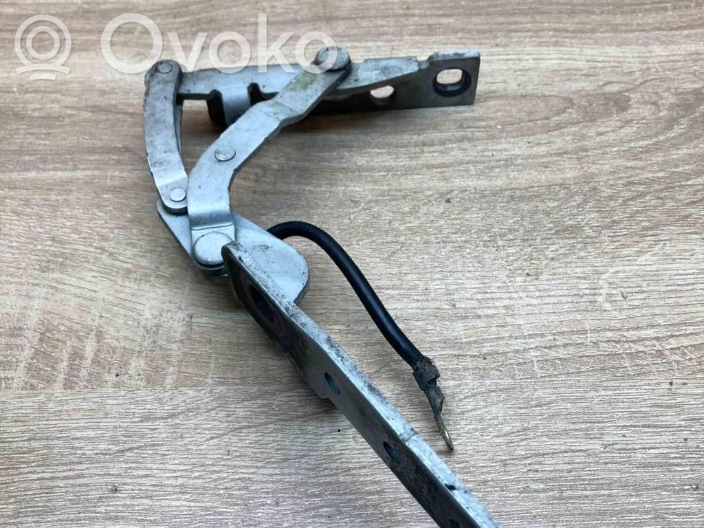 Konepellin saranat   8240334