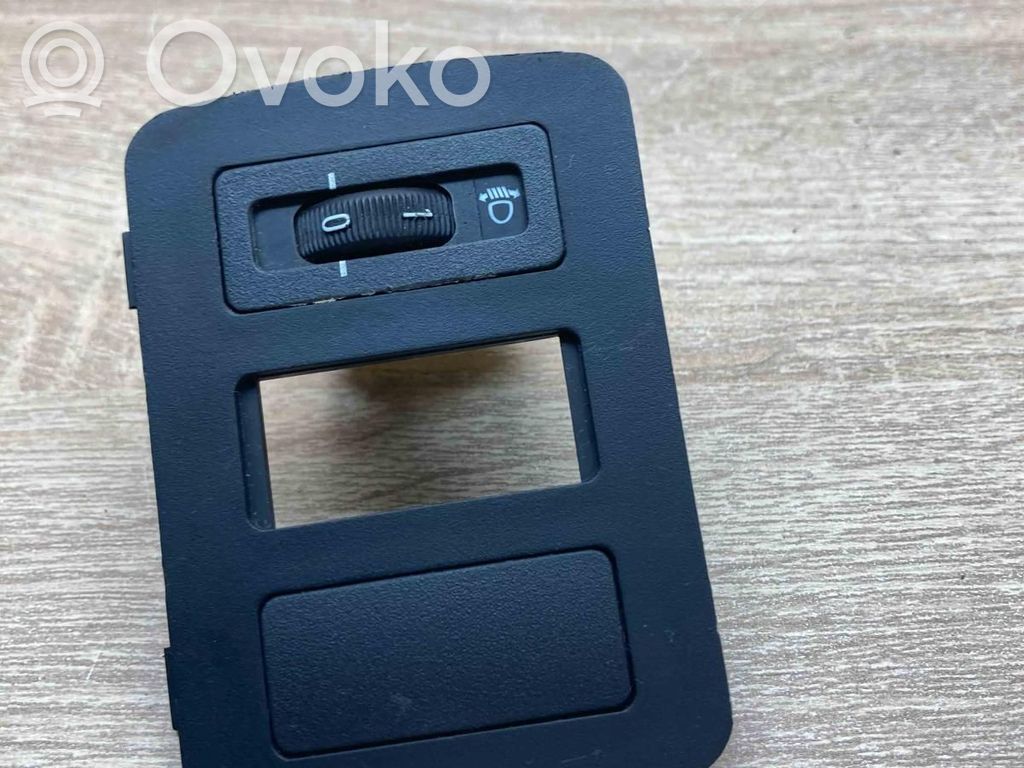 Headlight level height control switch   8360882,8146033