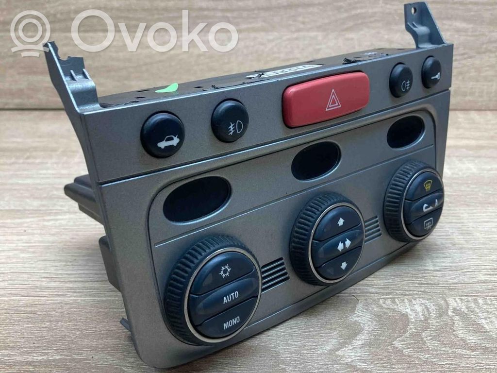 Alfa Romeo 147 Panel klimatyzacji 