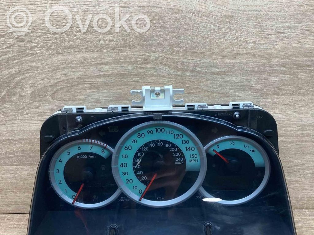 Toyota Corolla Verso AR10 Speedometer (instrument cluster) 