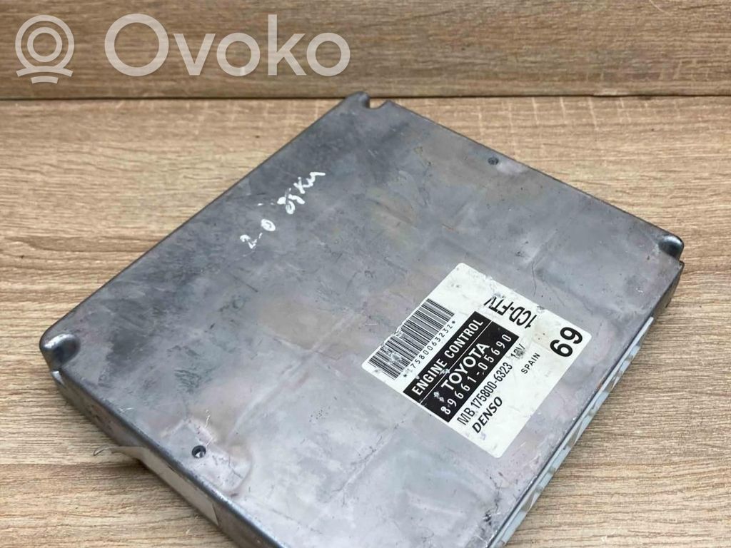 Toyota Avensis T250 Centralina/modulo motore ECU 