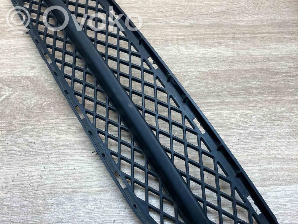 Front bumper lower grill   7154556,22944911