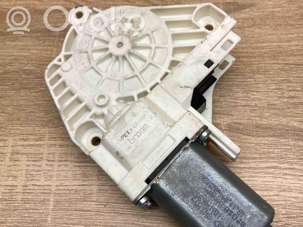 Audi A4 S4 B8 8K Motorino alzacristalli della portiera anteriore