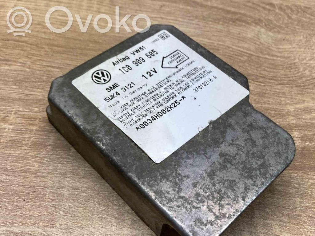 Volkswagen PASSAT B5.5 Centralina/modulo airbag