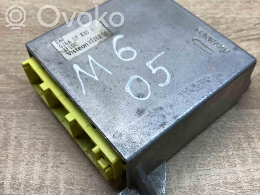 Module de contrôle airbag   GJ6A57K30C