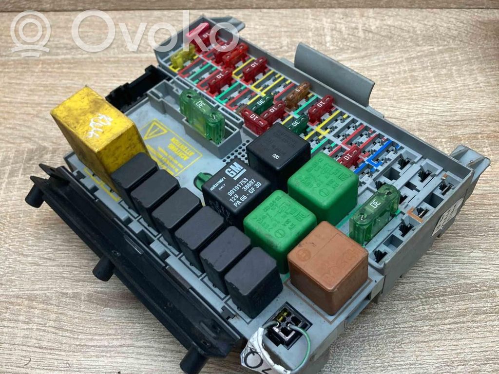 Opel Vectra B Modulo fusibile 