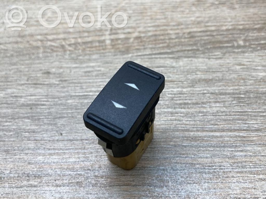 Electric window control switch   6M2T14529DA
