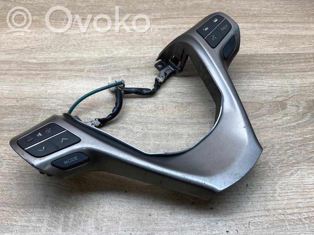 Toyota Avensis T270 Przełącznik / Przycisk kierownicy