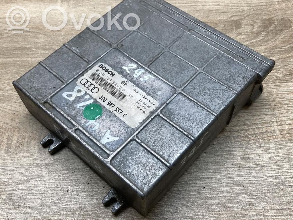 Engine control unit/module ECU   8D0907557C,0261203938