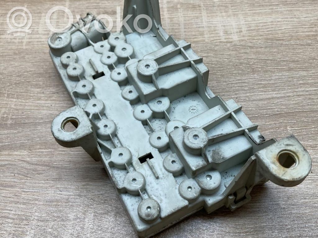 BMW 5 E39 Drošinātāju bloks 