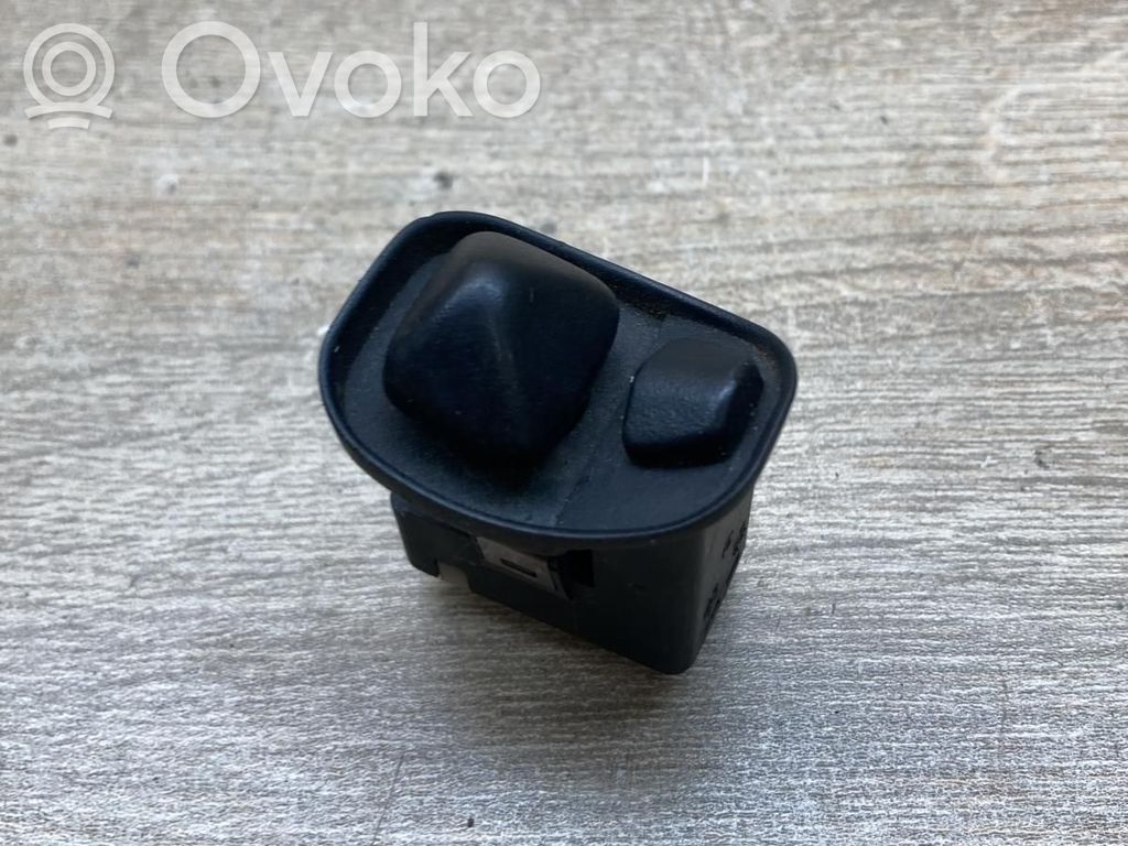 BMW 5 E34 Wing mirror switch 
