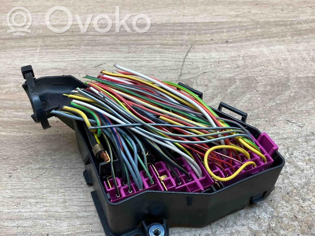 Audi A4 S4 B5 8D Set scatola dei fusibili 