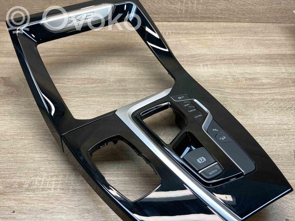 BMW X3 G01 Rivestimento in plastica cornice della leva del cambio 