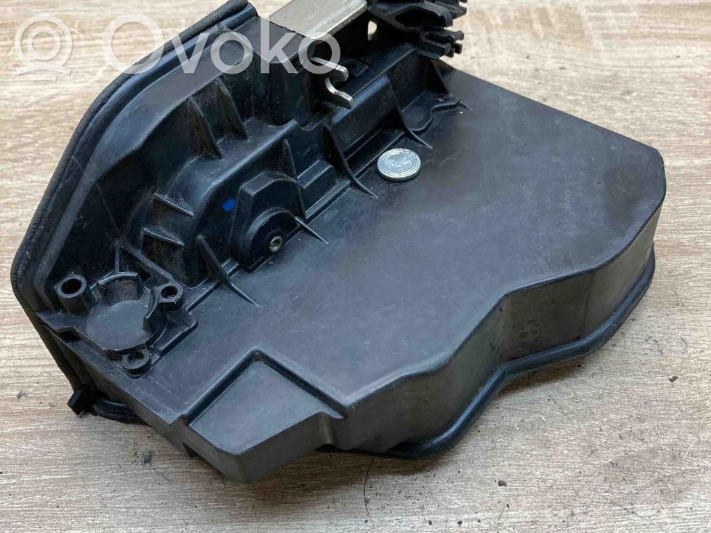 Cerradura de puerta trasera   7167075,USED