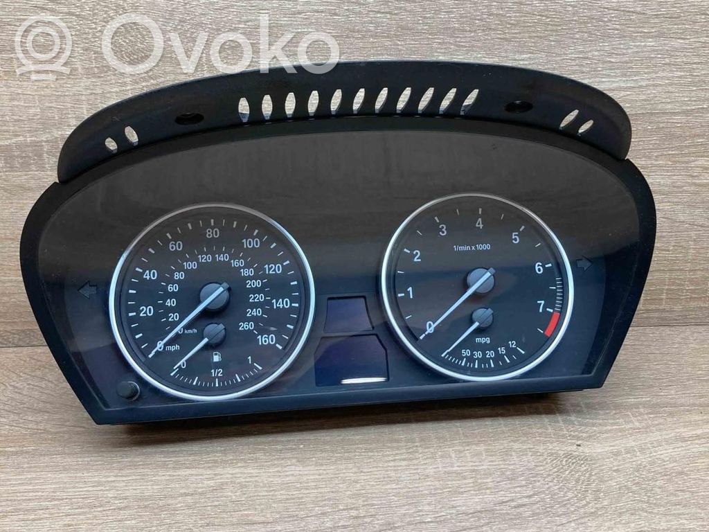 BMW X5 E70 Speedometer (instrument cluster) 