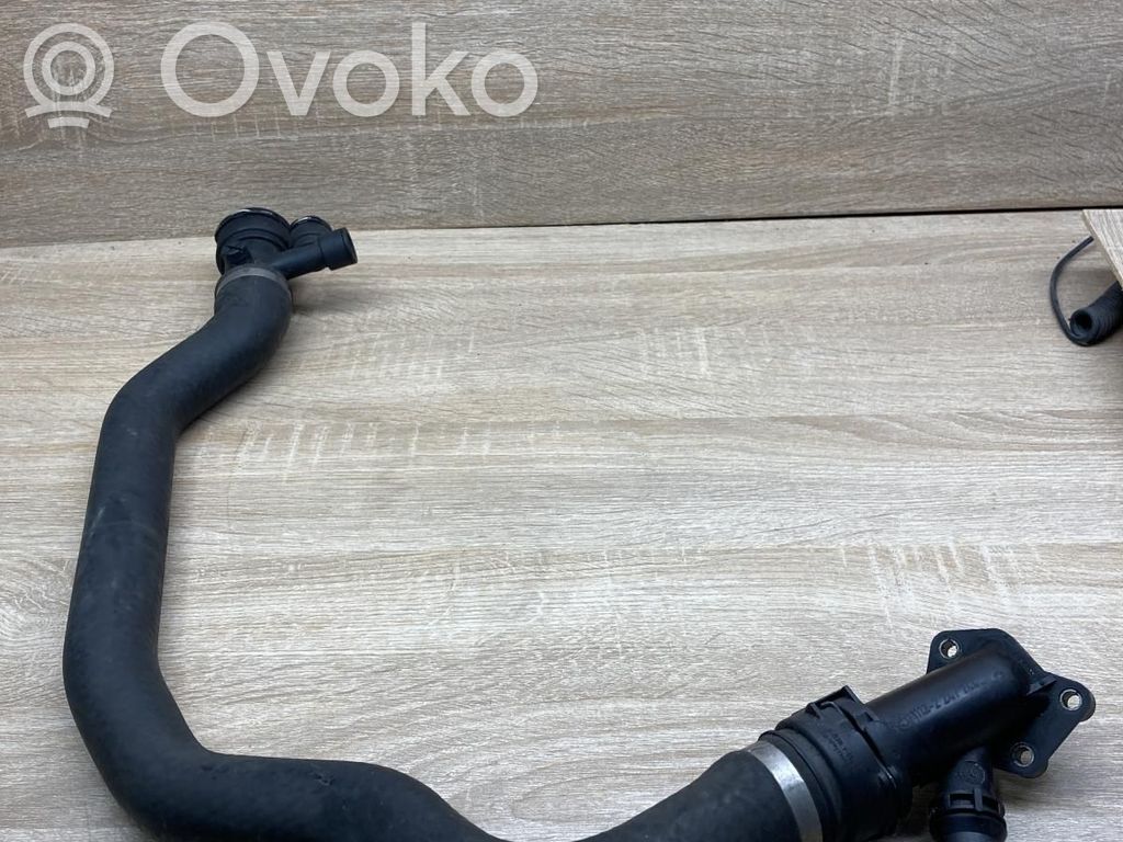 BMW 1 E81 E87 Conductă/furtun lichid de răcire motor 