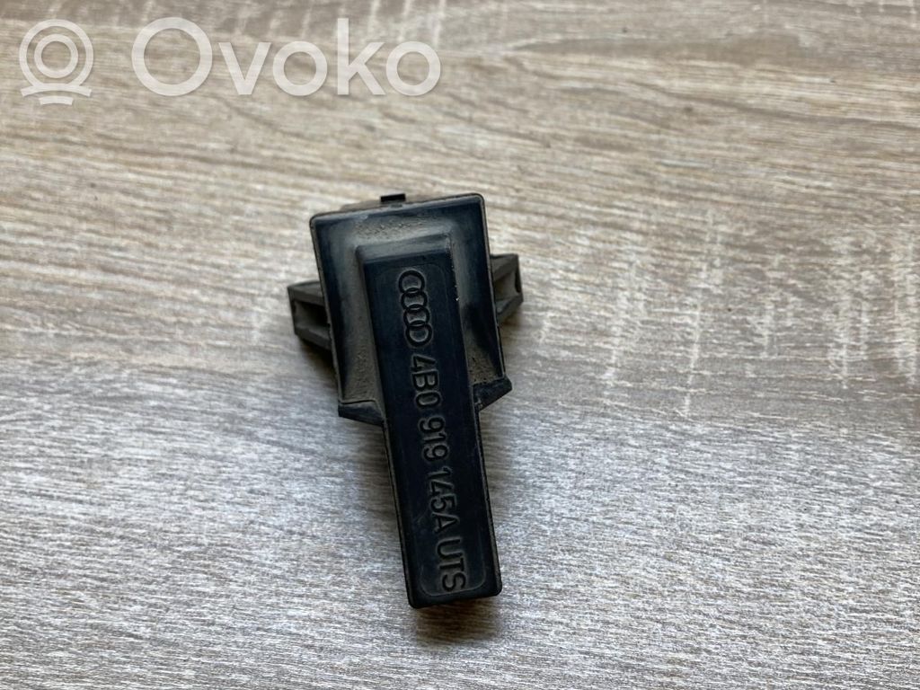Pystyantennivahvistin   4B0919145A