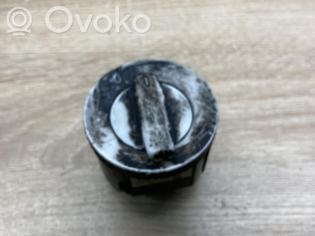 Volkswagen Touran I Interruttore luci 