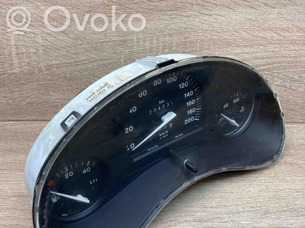 Opel Corsa B Nopeusmittari (mittaristo) 