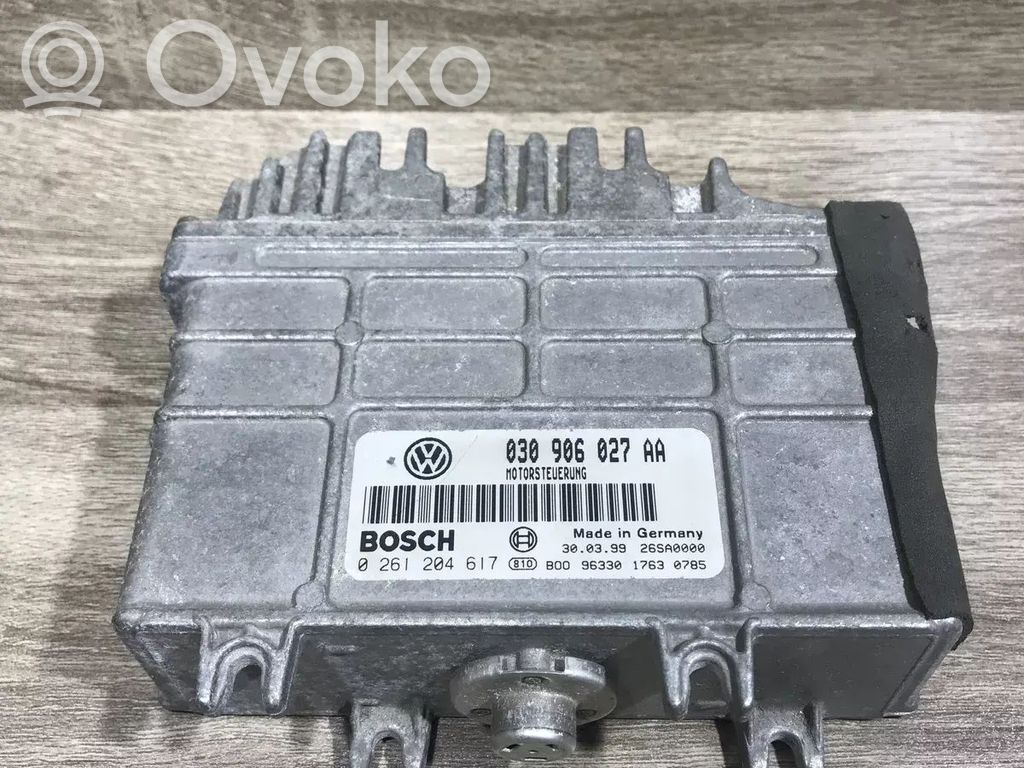 Volkswagen Golf III Unitate control motor/modul ECU 