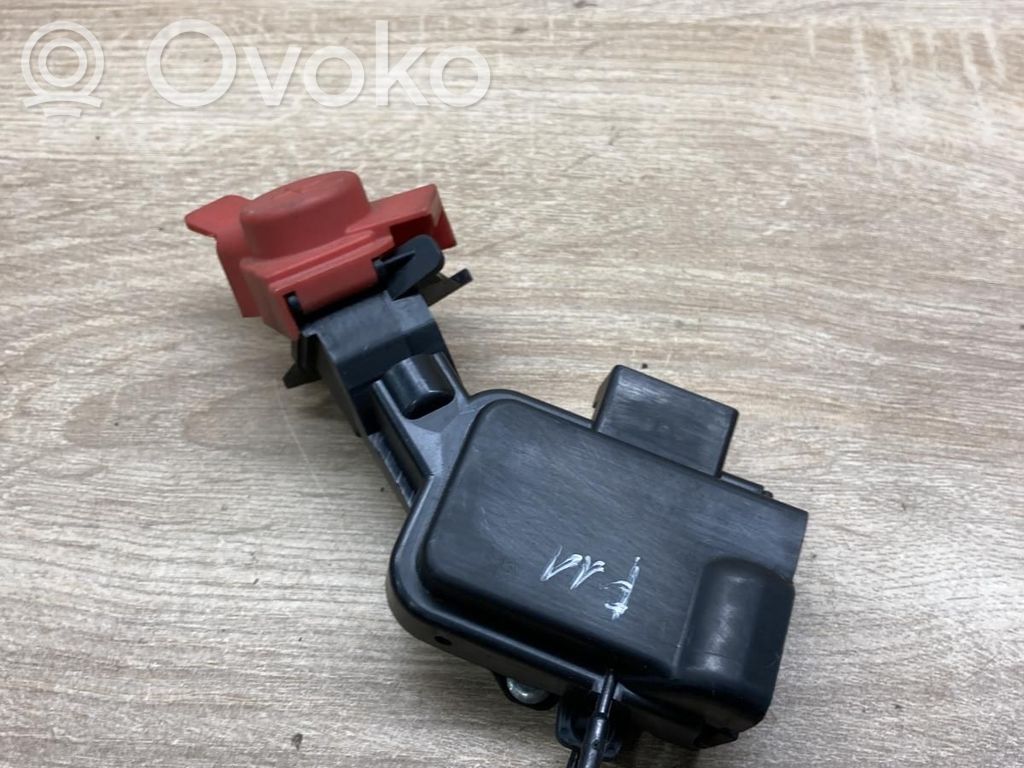 BMW 5 F10 F11 Plus / Klema / Przewód akumulatora
