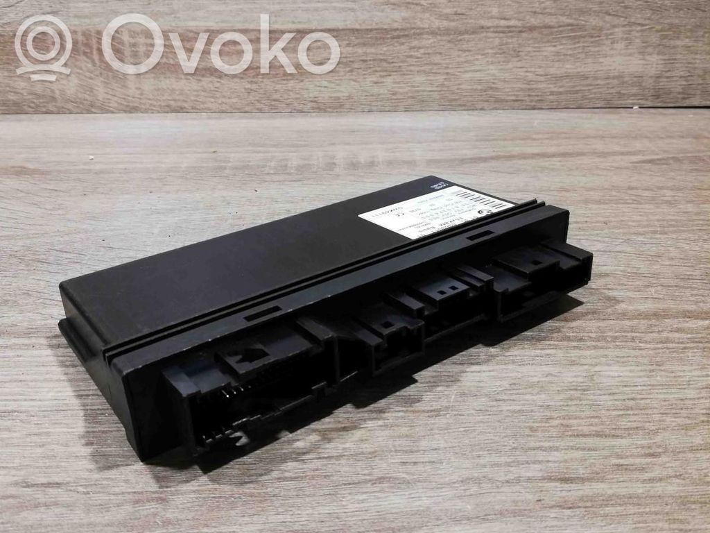 BMW 5 E60 E61 Korin keskiosan ohjainlaite 