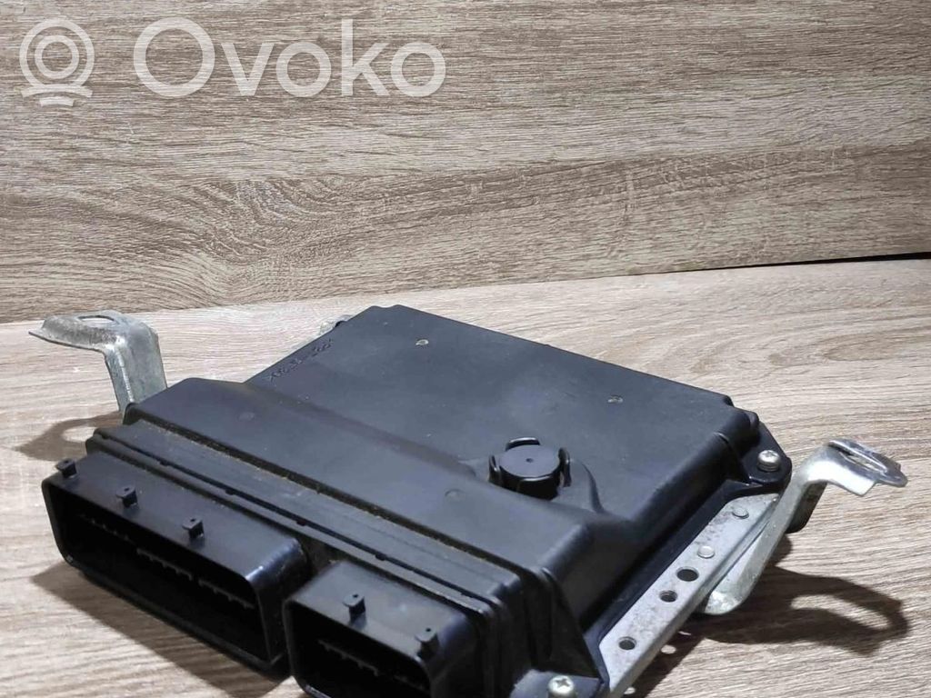 Toyota Yaris Unidad de control/módulo ECU del motor 