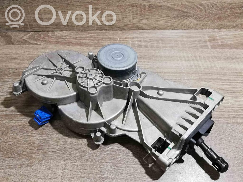 Siłownik elektryczny podnoszenia klapy tylnej / bagażnika   A0997602601Q6