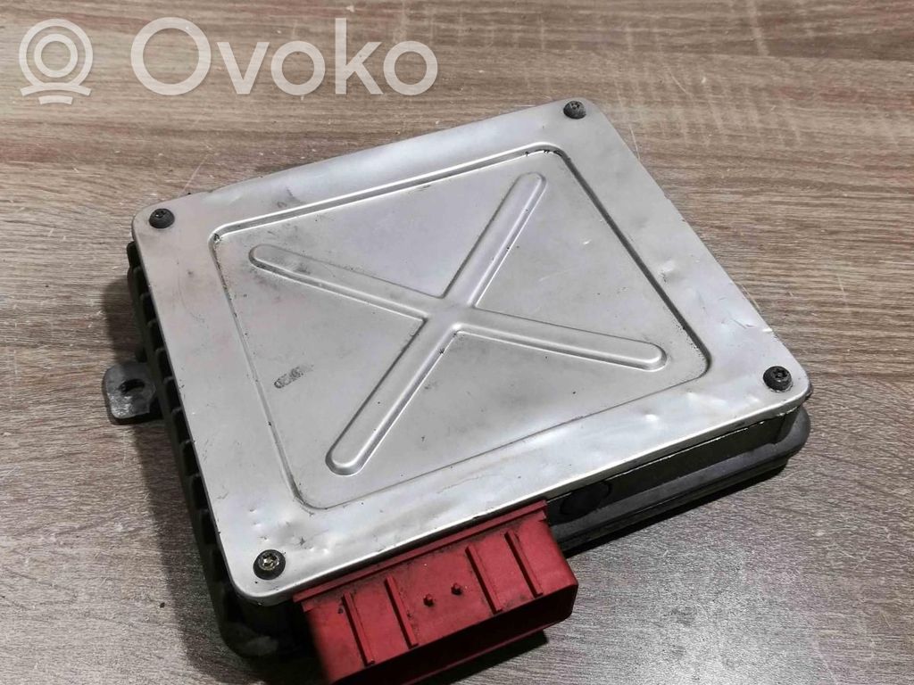 Komputer / Sterownik ECU silnika   MSB100680,24674079