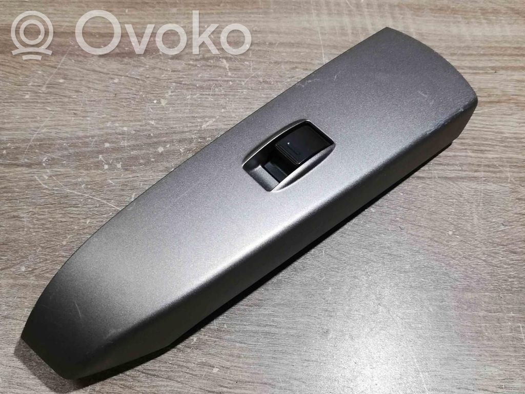 Toyota Prius (XW20) Interruttore di controllo dell’alzacristalli elettrico