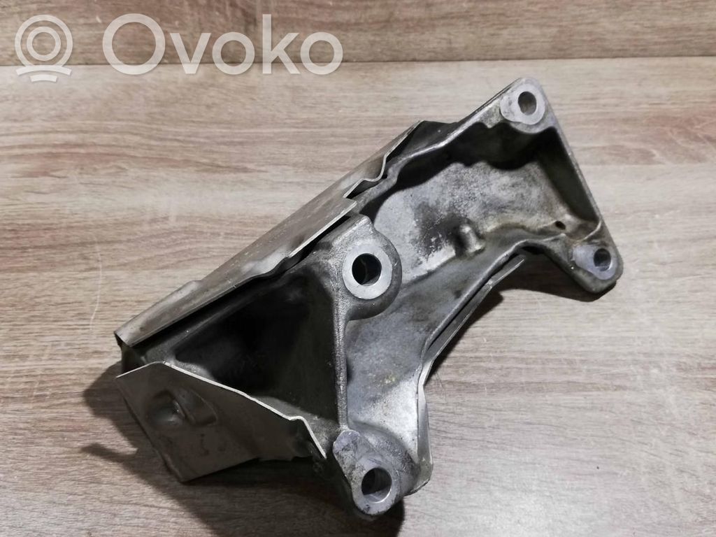 BMW 7 F01 F02 F03 F04 Supporto di montaggio del motore (usato) 