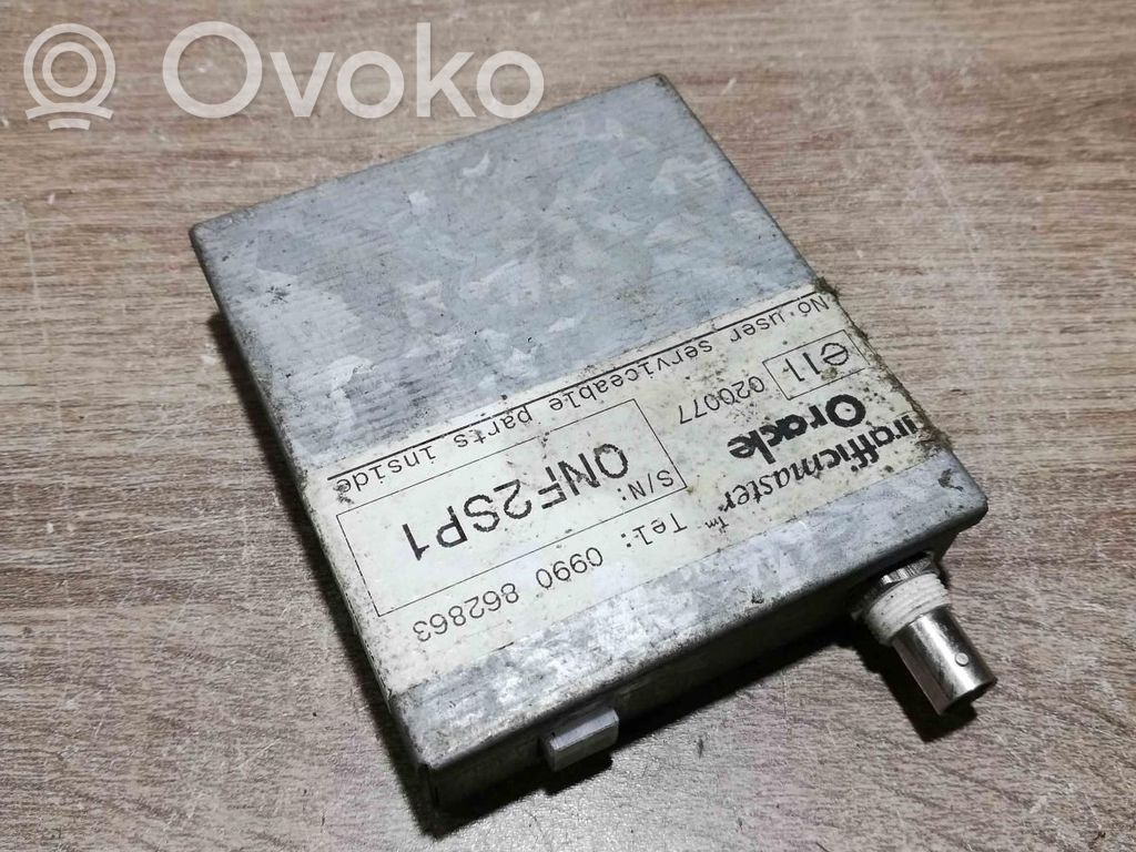 Audi A4 S4 B5 8D Amplificatore antenna 