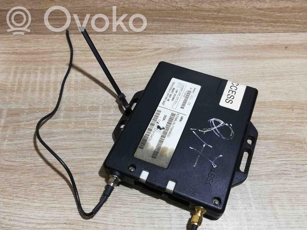 GPS navigation control unit/module   10R022956