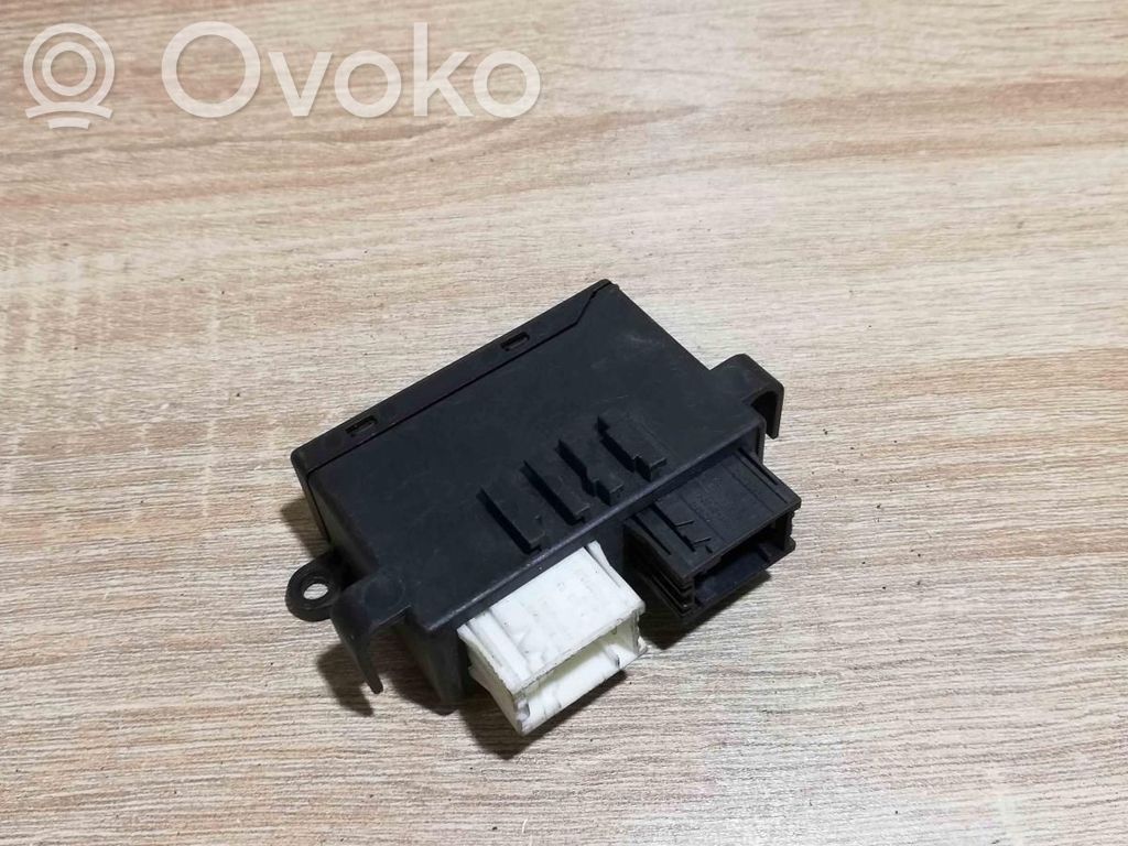 Unité de commande module de porte   6913364