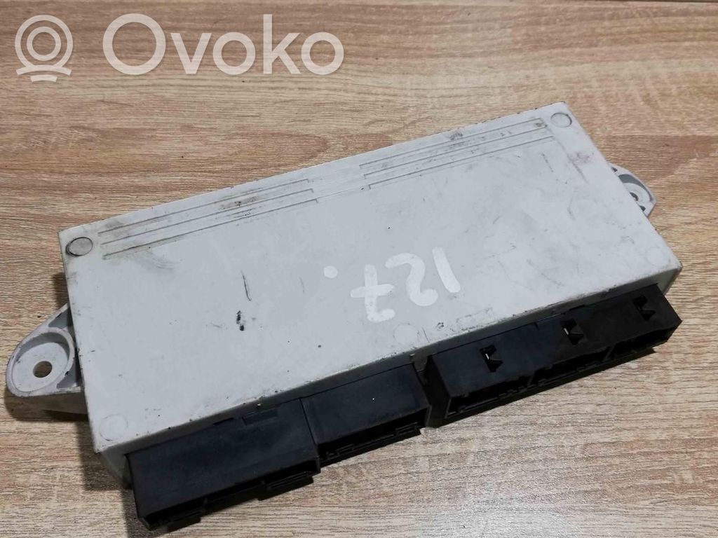 Oven ohjainlaite/moduuli   6921981