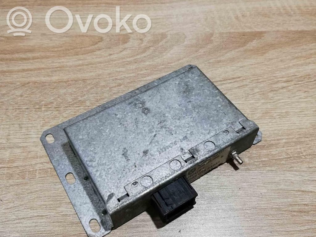 GPS navigation control unit/module   8385141,902201554231