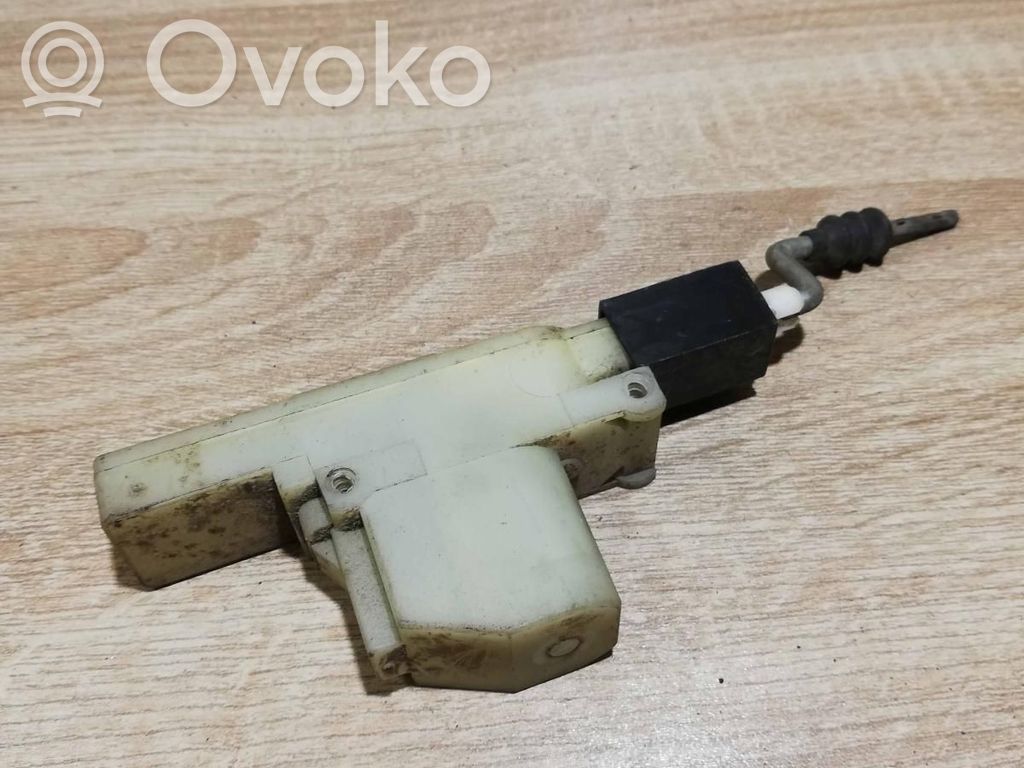 BMW 3 E30 Motor de bloqueo de puertas 