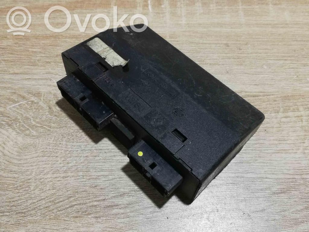 Renault Safrane Moduł / Sterownik komfortu 
